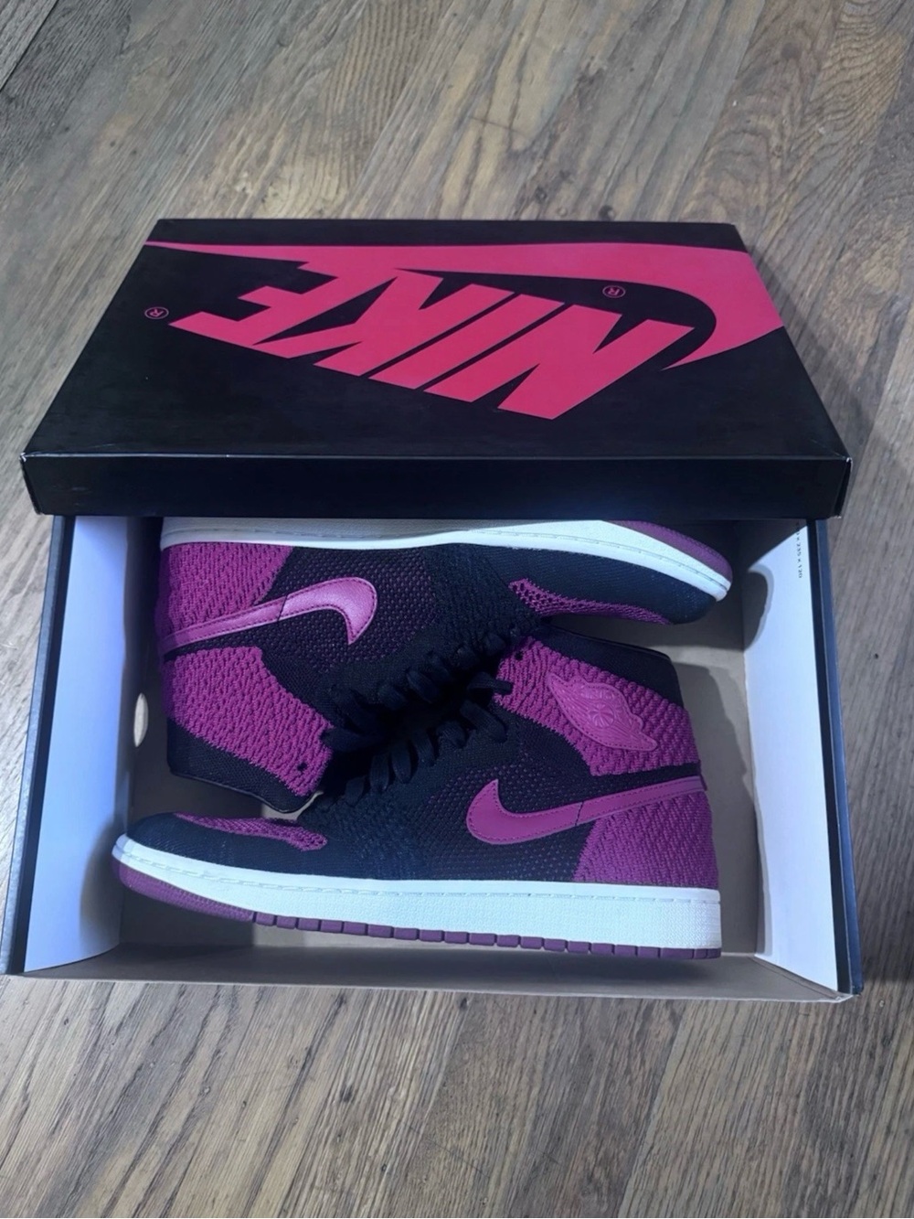 Nike Air Jordan 1 Retro High OG Flyknit Bred 2017 Size 9.5